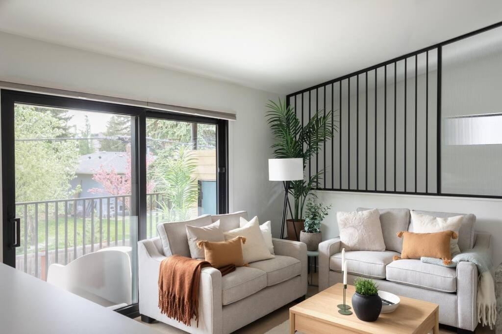 Casa Bramble Luxury 2Bed Suite Near Uofa Hospital Edmonton Exterior photo